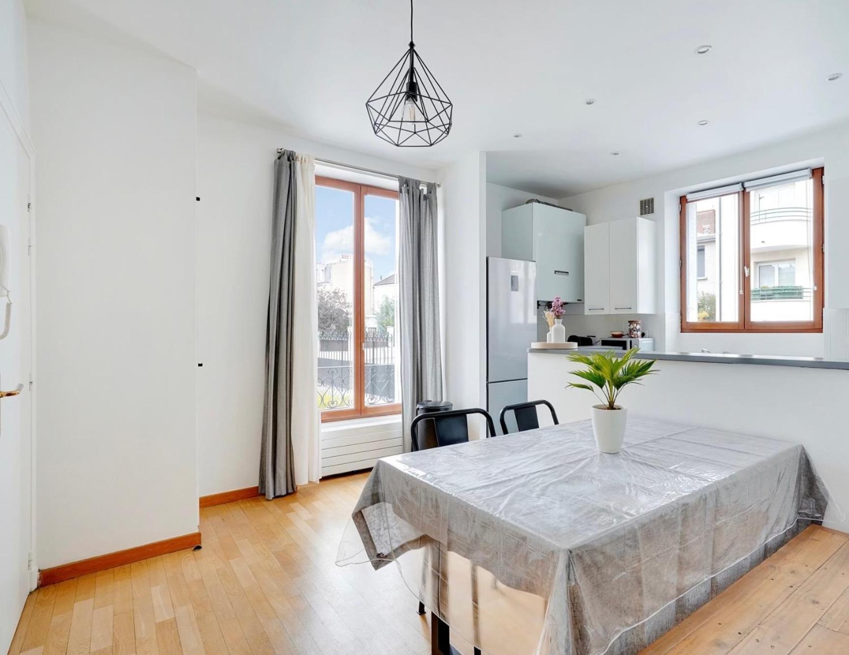 Appartement 2 Chambres Dans Une Belle Maison A Proximite De Paris Asnieres-sur-Seine Luaran gambar